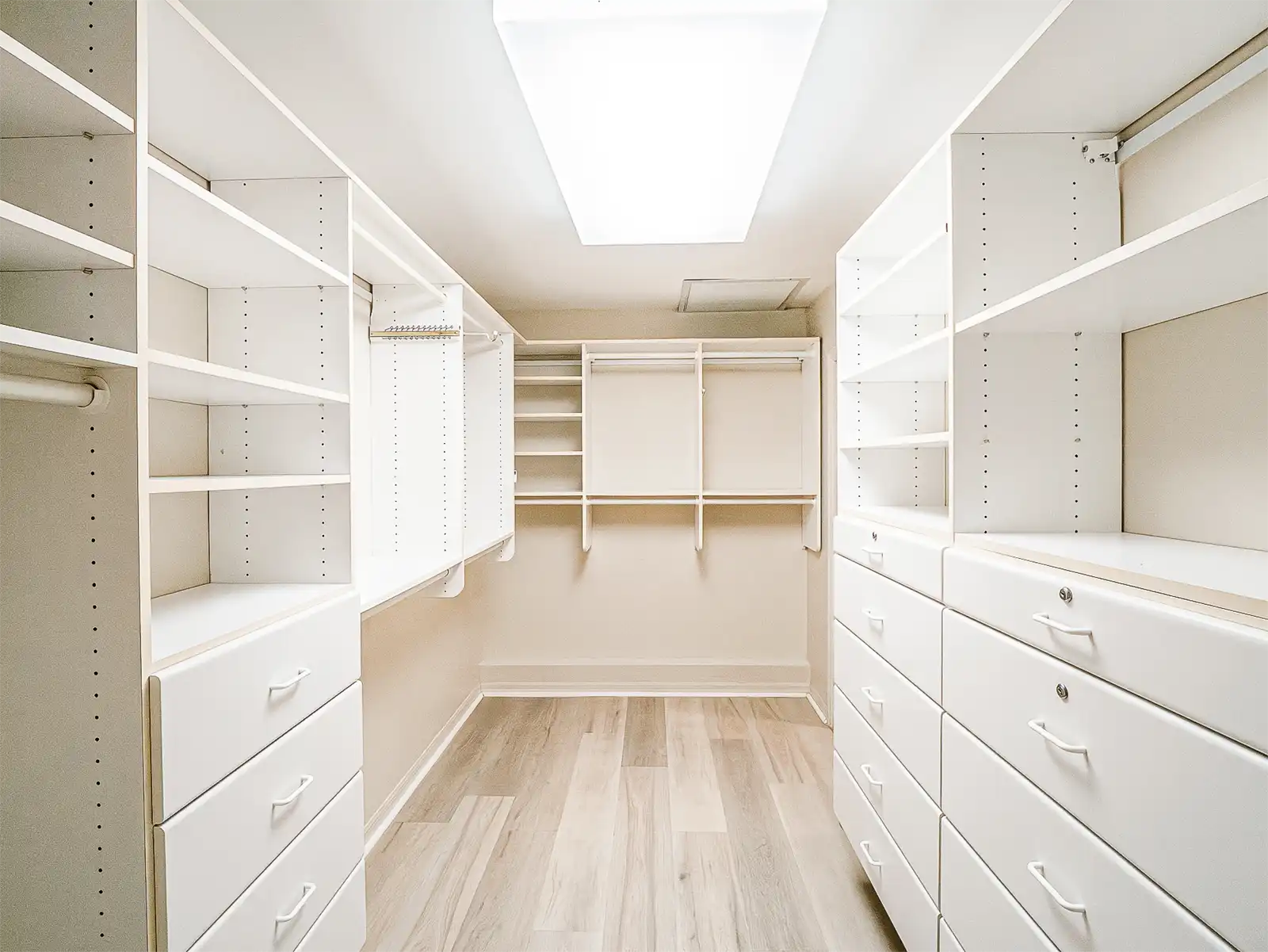 Britannia Villa - Image 17