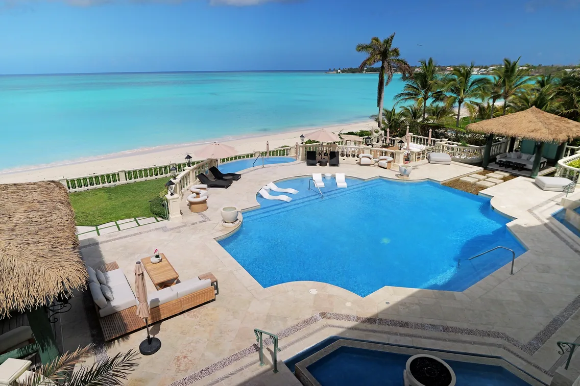 Villa C & B by The Sea - Image 11